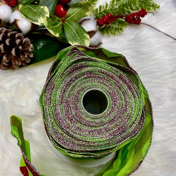 ♥️💚Designer Christmas Ribbon♥️💚 - Picture 2 of 3